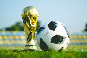 爱游戏-铁血中锋！凯恩化身蓝桥守护神，切尔西无奈吞平局
